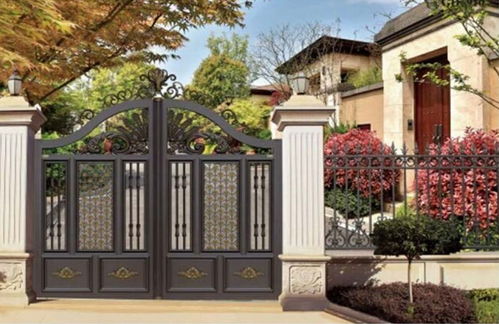 龍甲門業(yè) 精雕細琢,打造精品銅門鑄鋁門